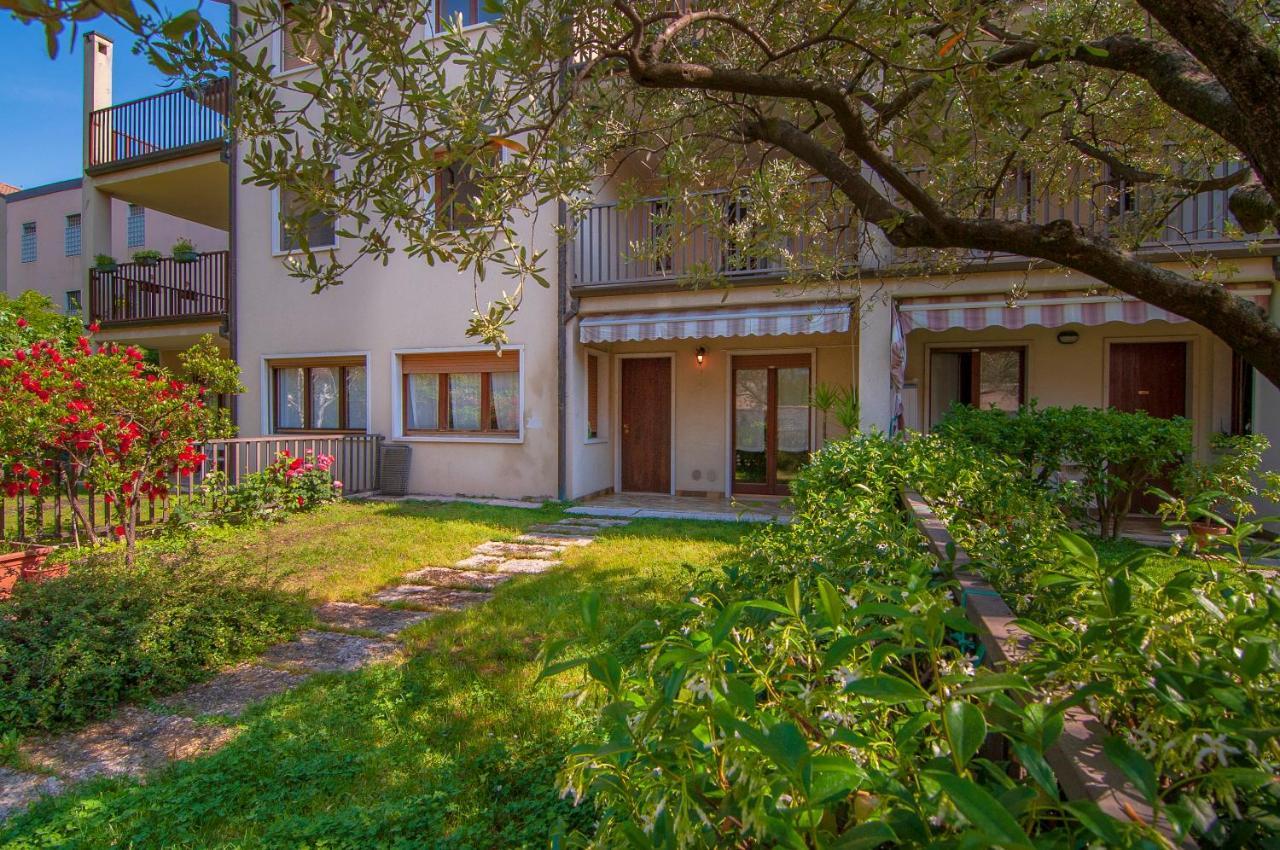 Verona - Familyoasi Free Parking And Garden Exterior foto